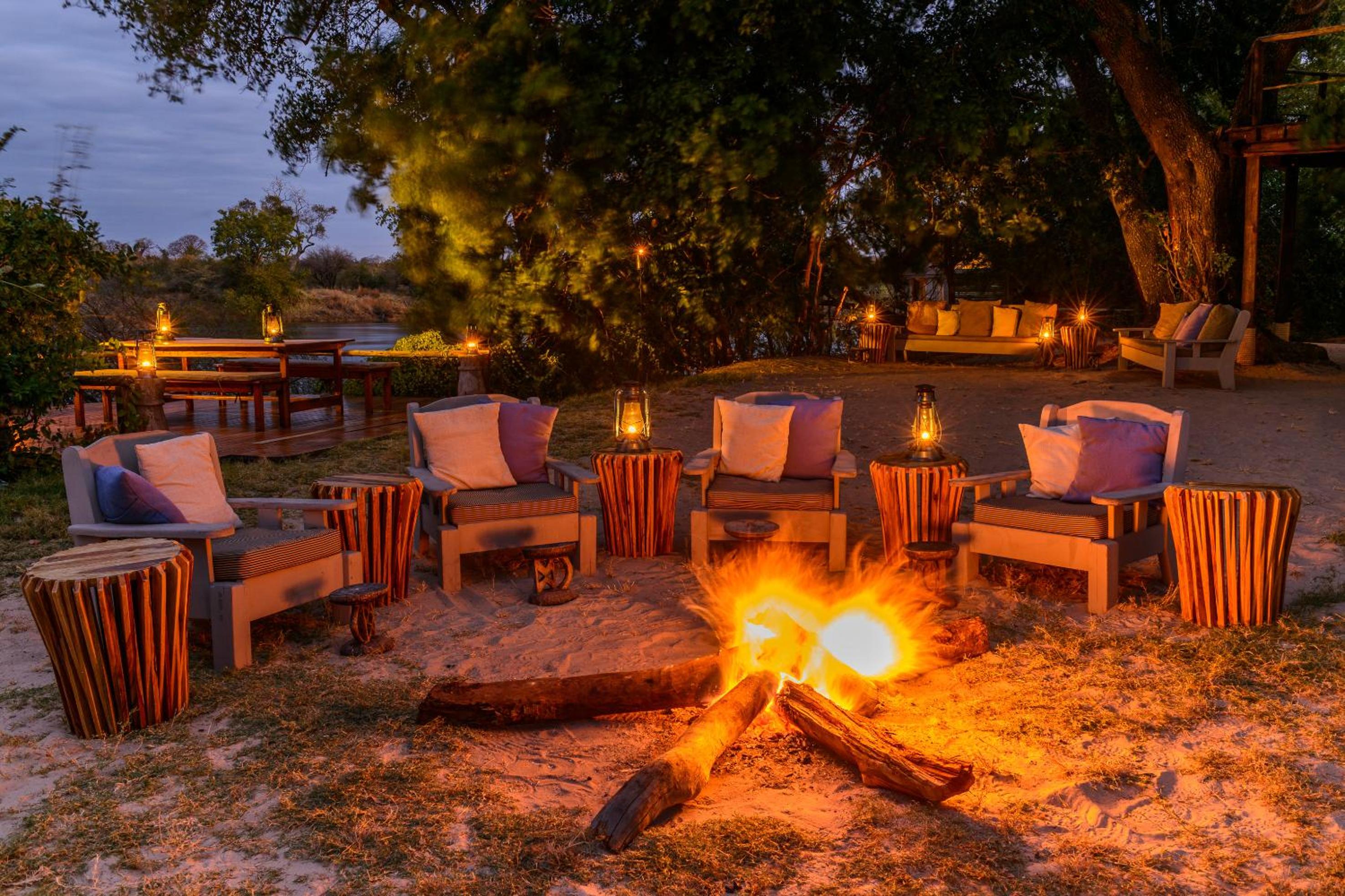Sindabezi Island Camp