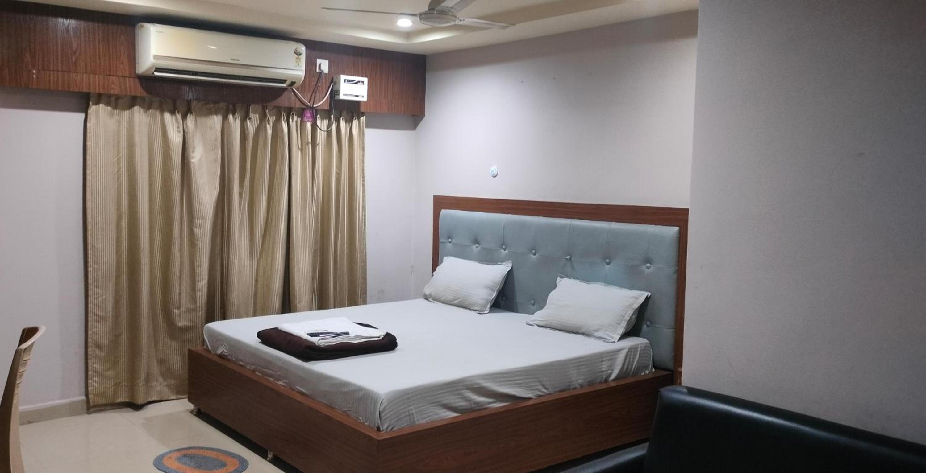 Mahathi Residency