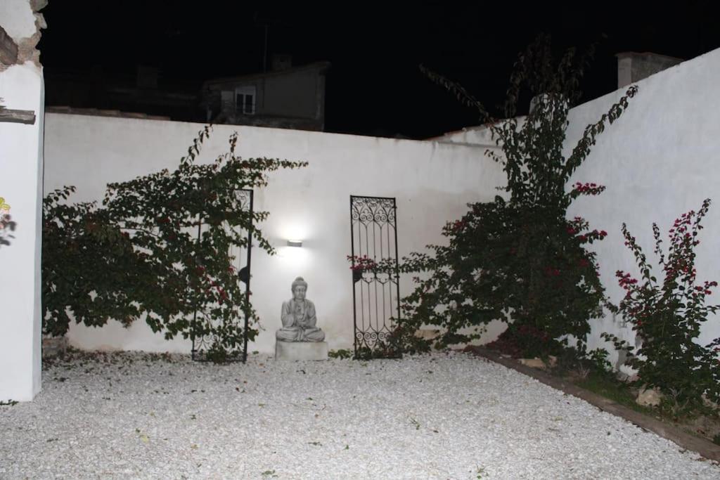 Les Portes