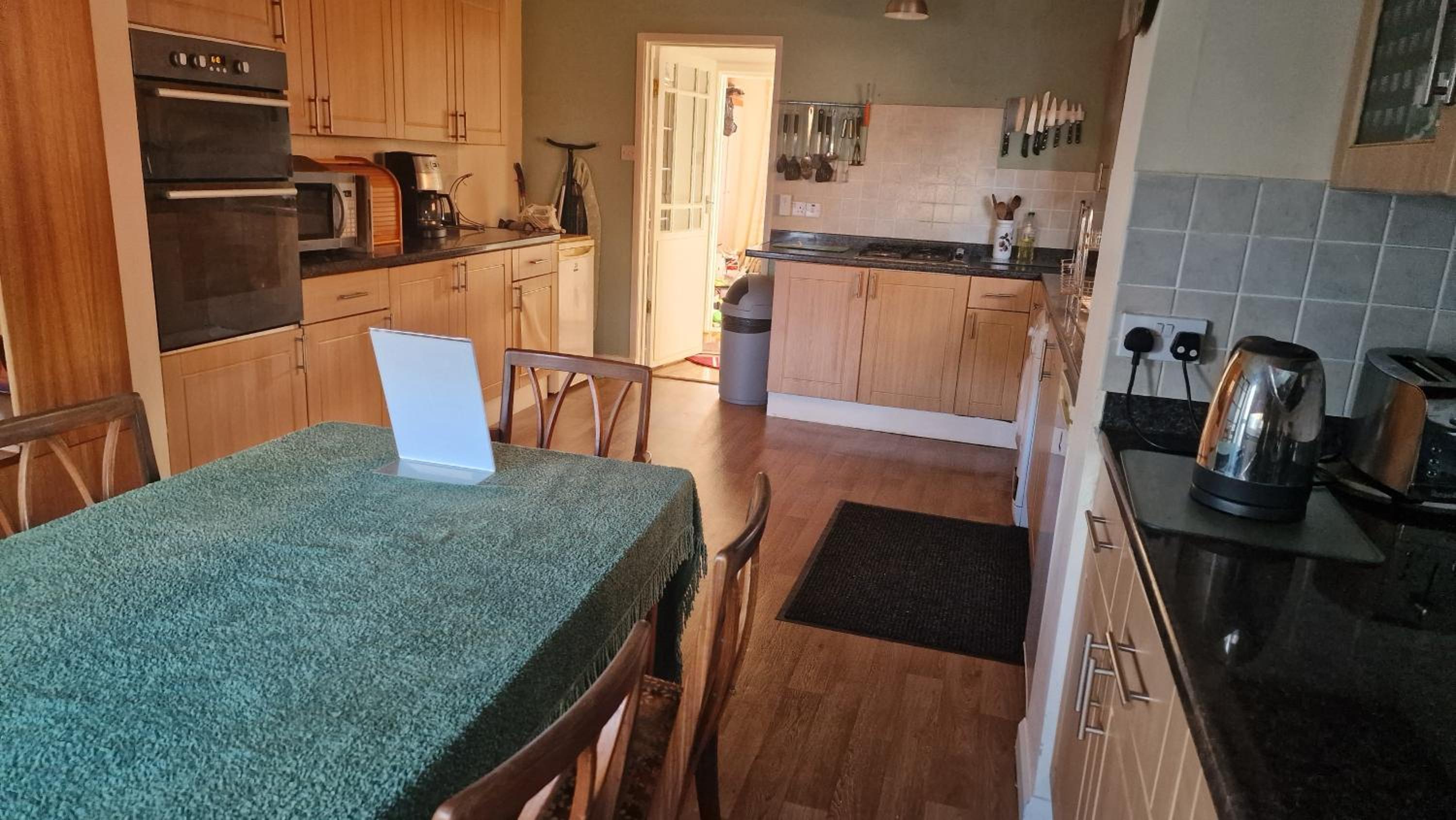 Beachside Family Home Sleeps 8 with Parking view 4
