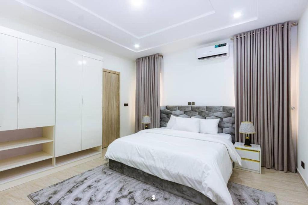 Cozy 4 Beds Apart-24Hrs Elect/WIFI/Security view 4