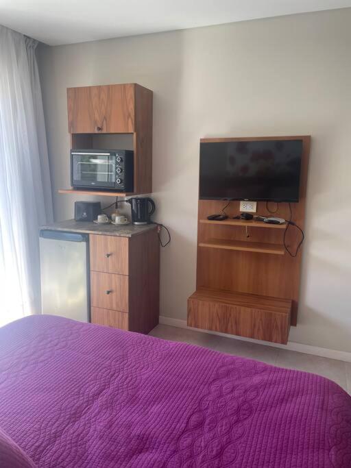 Monoambiente con balcón para dos personas en Pinamar amenitie