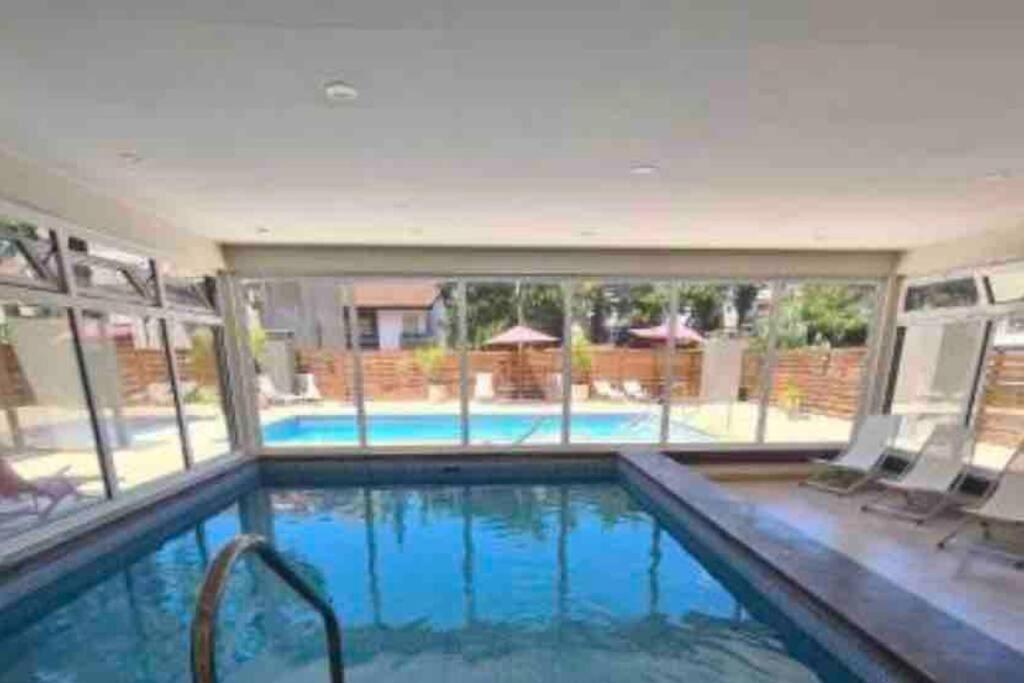 Monoambiente con balcón para dos personas en Pinamar amenitie