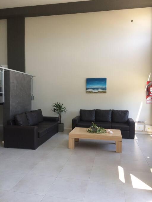 Monoambiente con balcón para dos personas en Pinamar amenitie