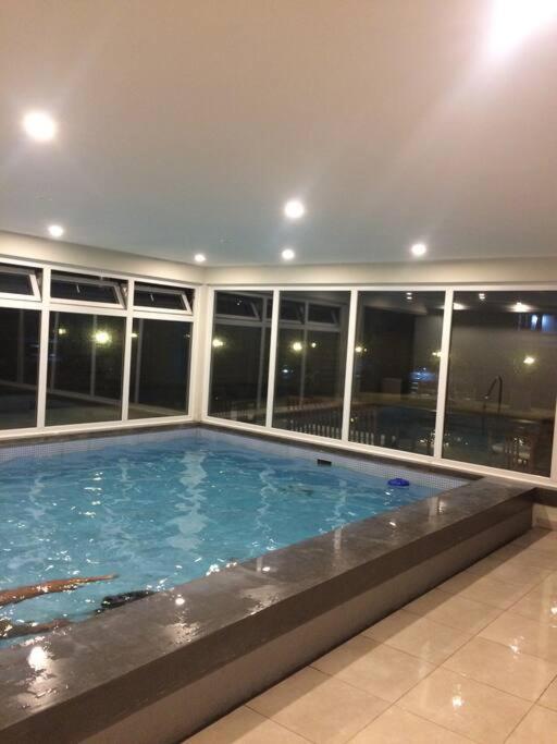 Monoambiente con balcón para dos personas en Pinamar amenitie