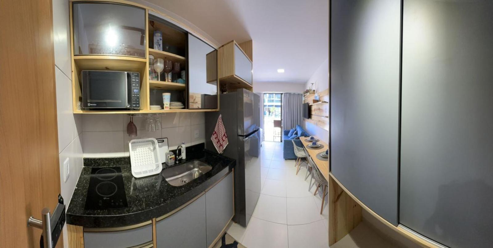 Resort em Porto de Galinhas- Flat Térreo Frente Piscinas- Muro Alto-B18