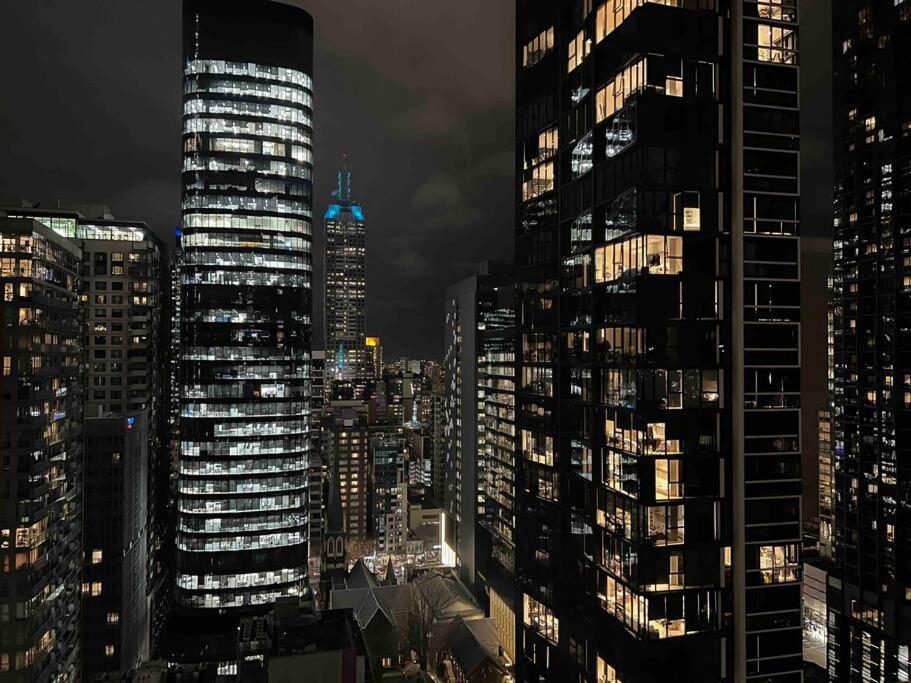 Large Apartment with Amazing view!