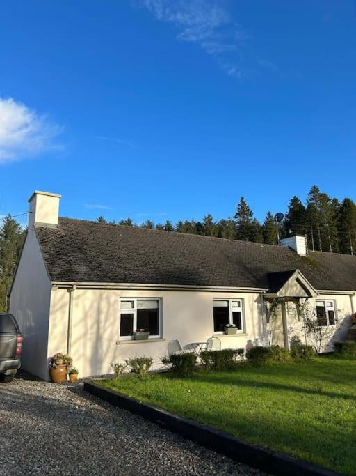 Favour Royal Cottage - dog friendly forest escape view 2