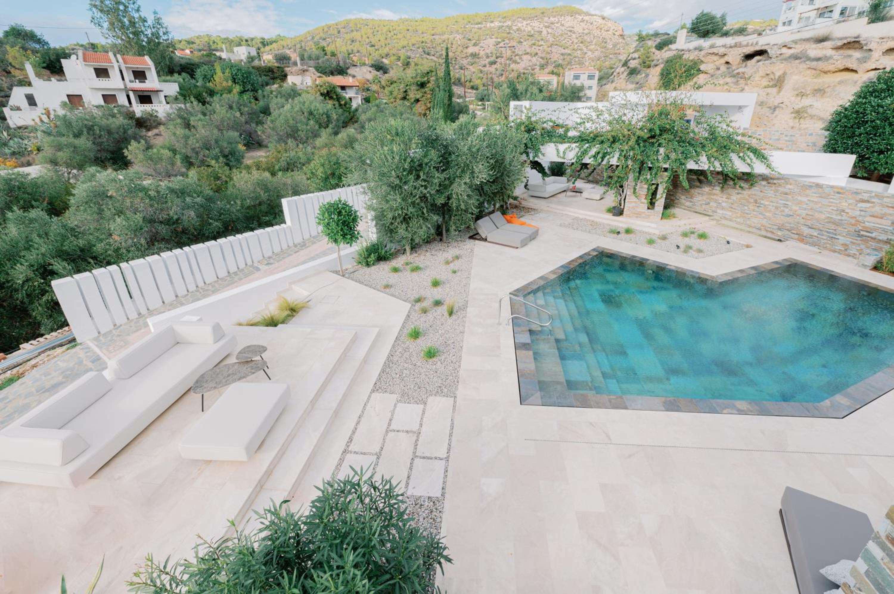 Elia Cove Luxury Villa II view 4