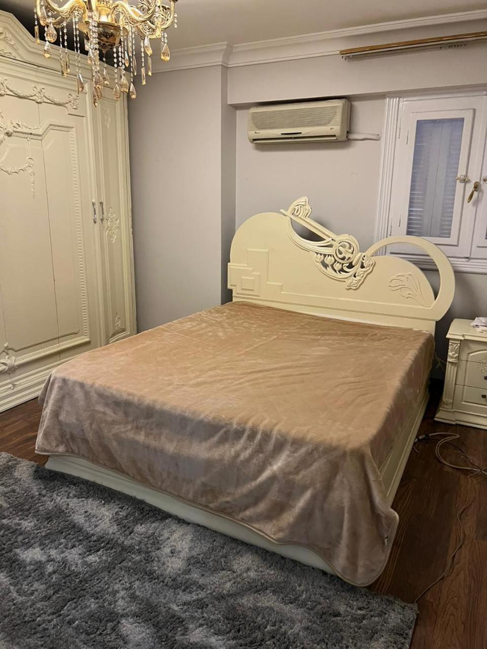 Luxury apartment 10 minutes from airport full services