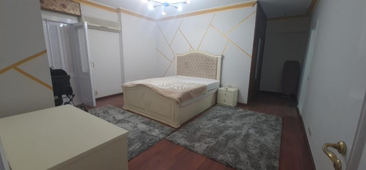 Luxury apartment 10 minutes from airport full services