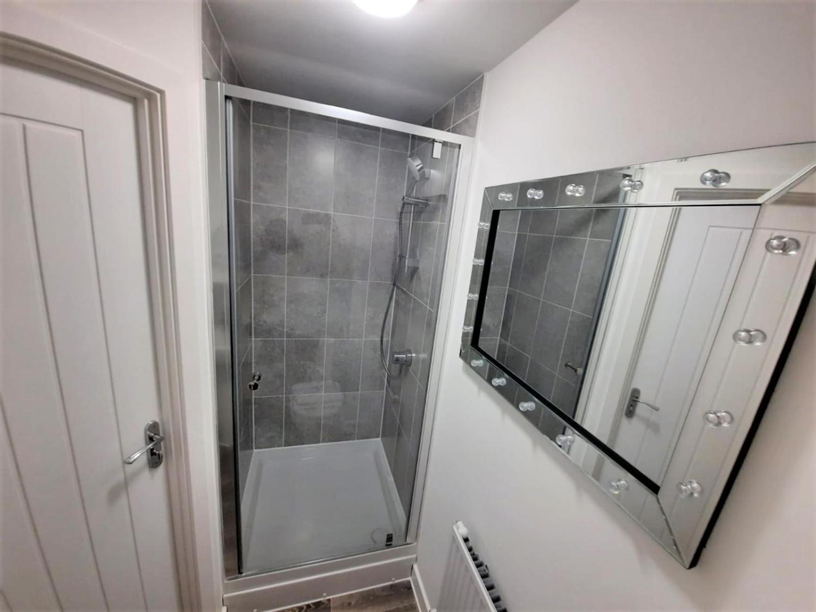 Ipswich - 3 Beds - Sleeps 6 - Private Garden view 3