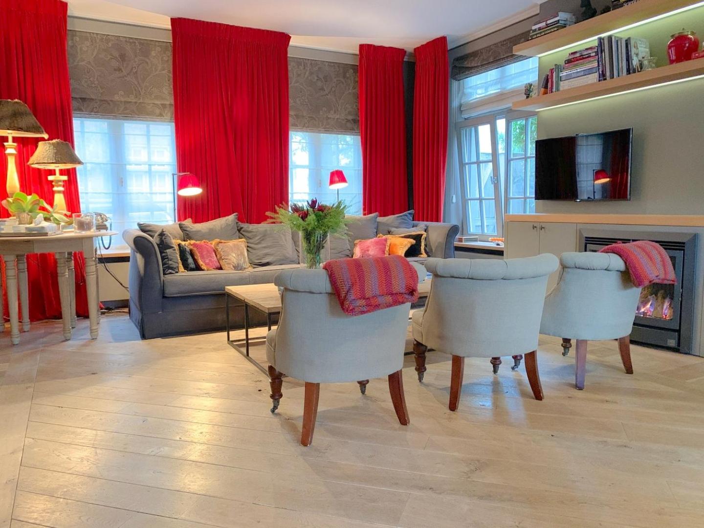 luxurious town villa with big garden in old Knokke
