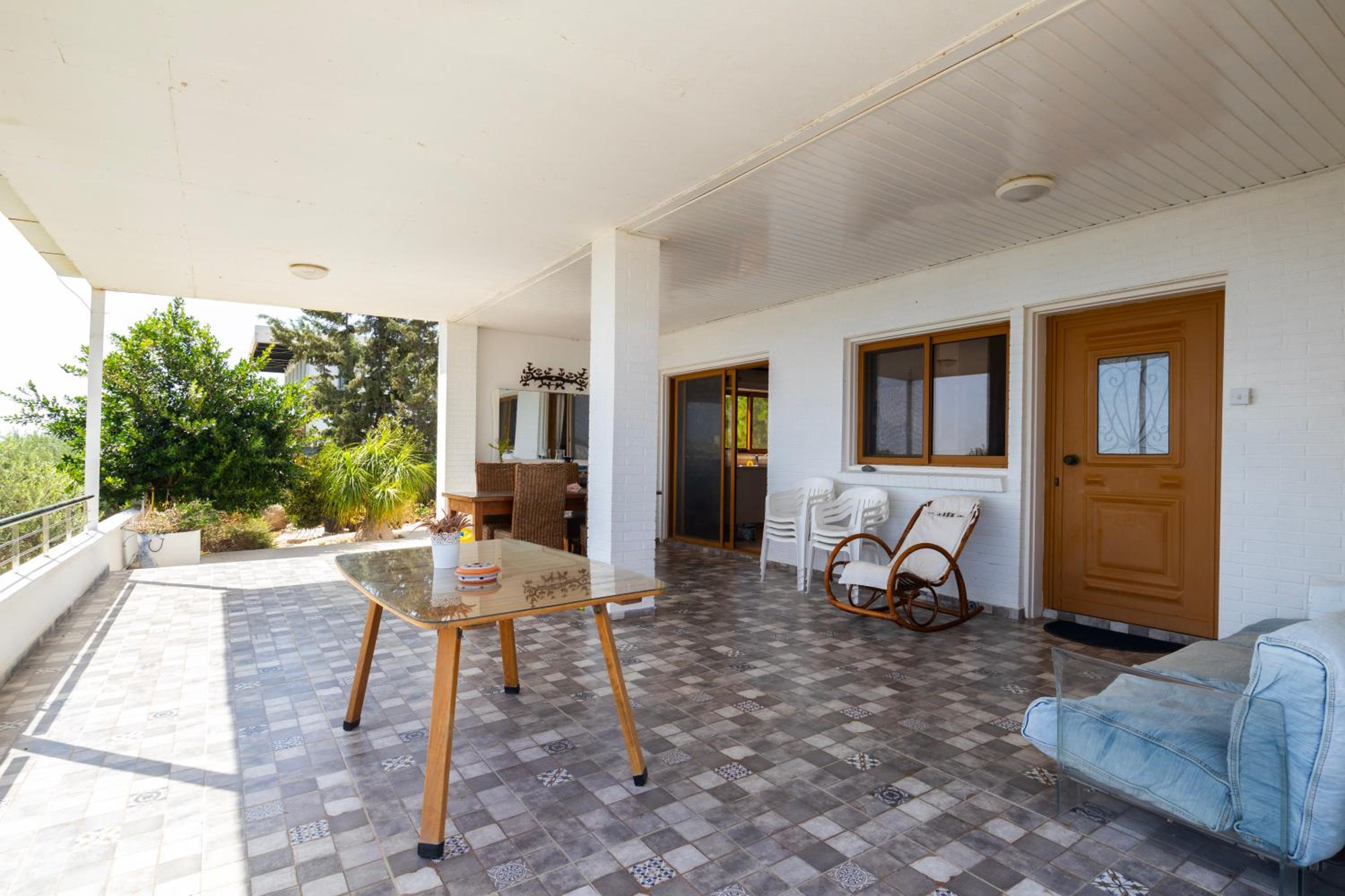 Captivating 2-Bed House