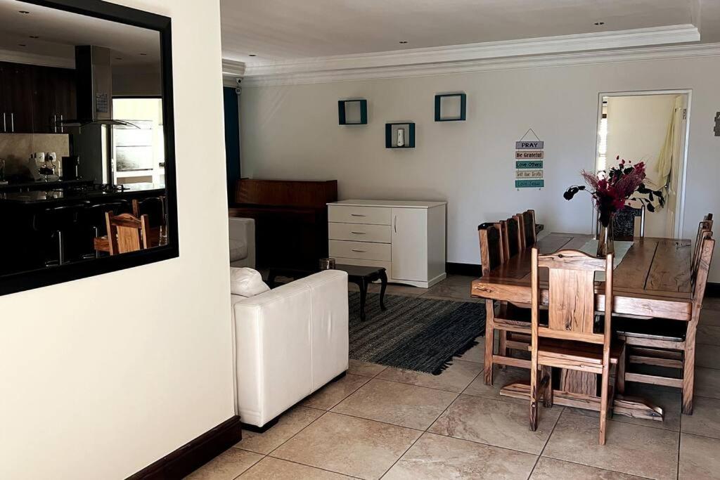 Bosch Villa view 4