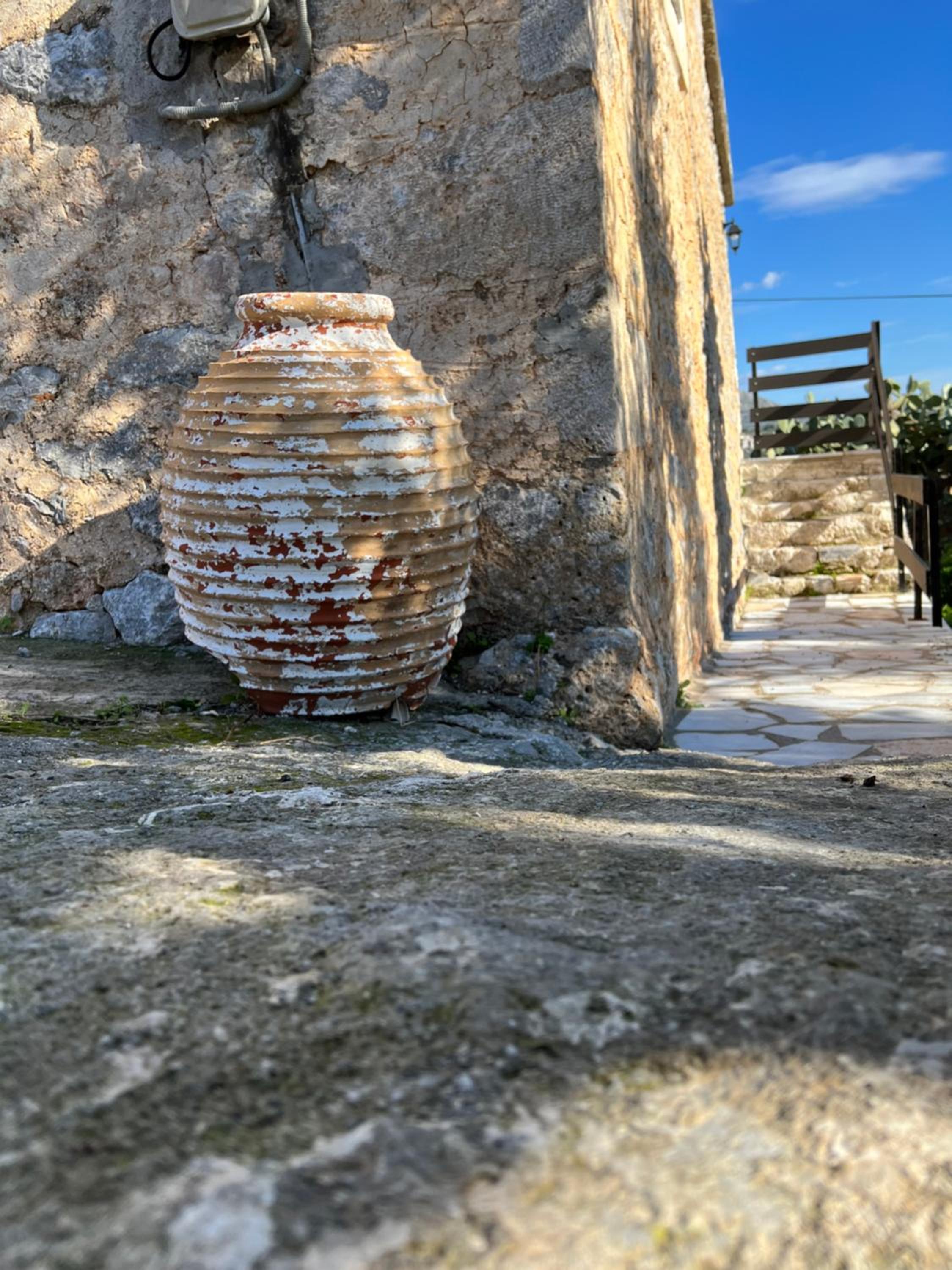 Nigos