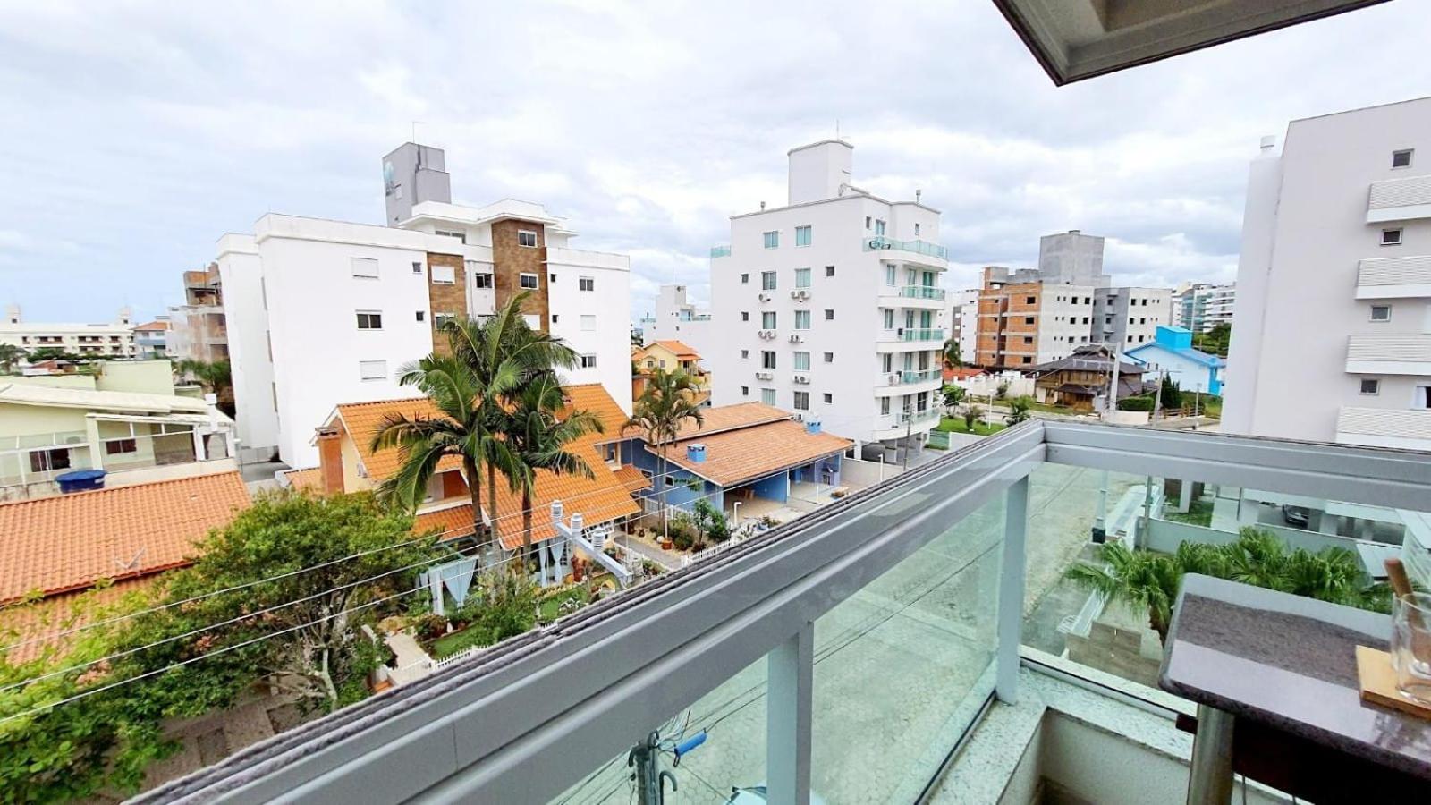 Residencial Renata - Apartamento completo na Praia de Palmas, a 315 metros do mar, com 3 dormitórios e acomodação para até 8 pessoas. view 4