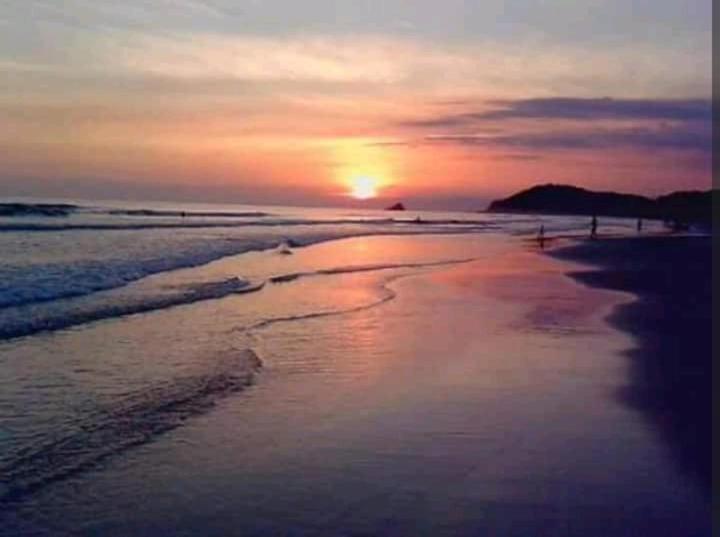 Flat charmoso na praia de Juquehy
