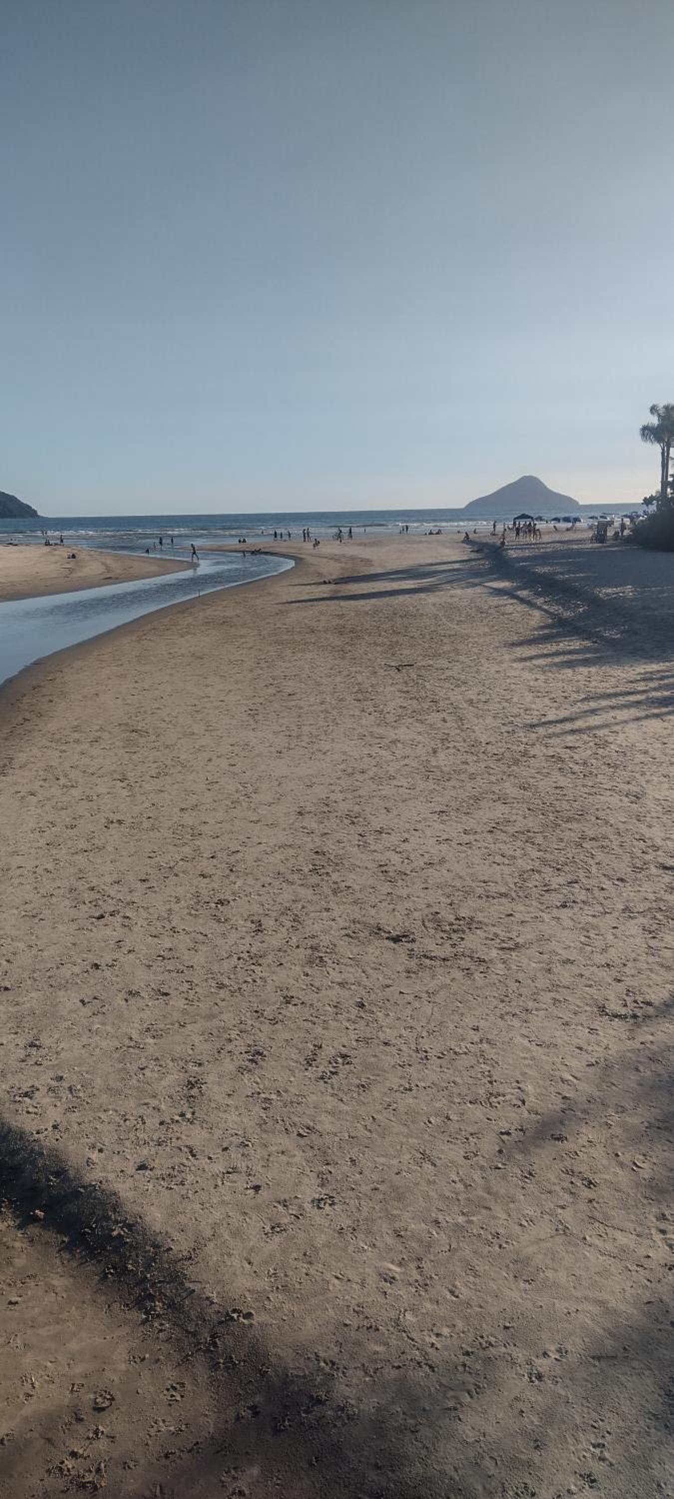 Flat charmoso na praia de Juquehy