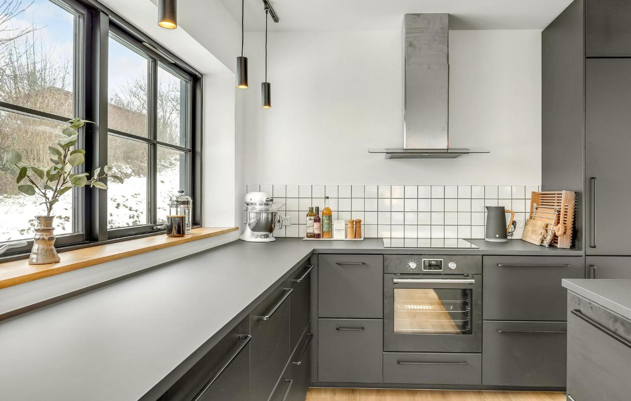 Awesome Home In Svaneke With Kitchen