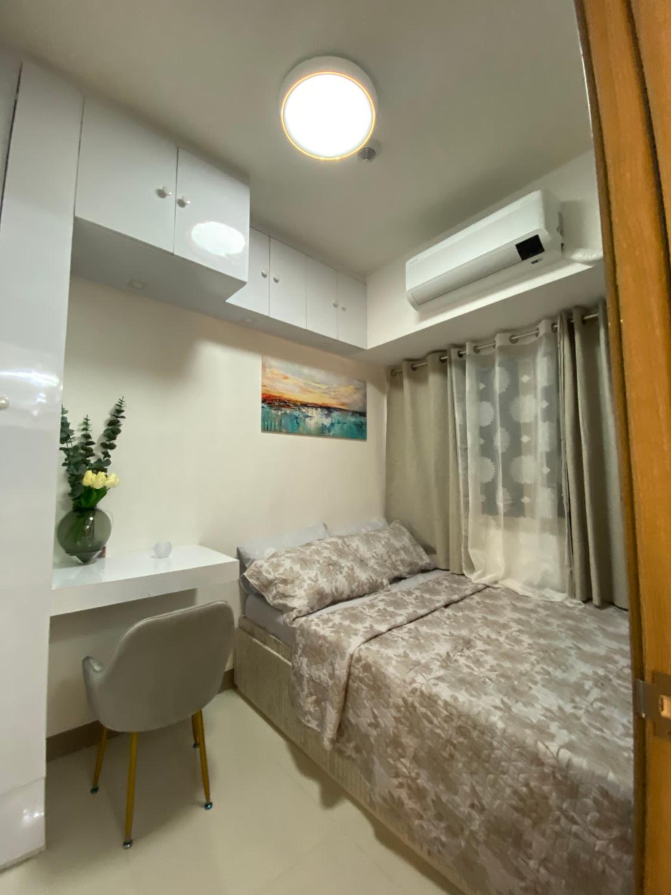 Penthouse Staycation with View Metro Manila view 2