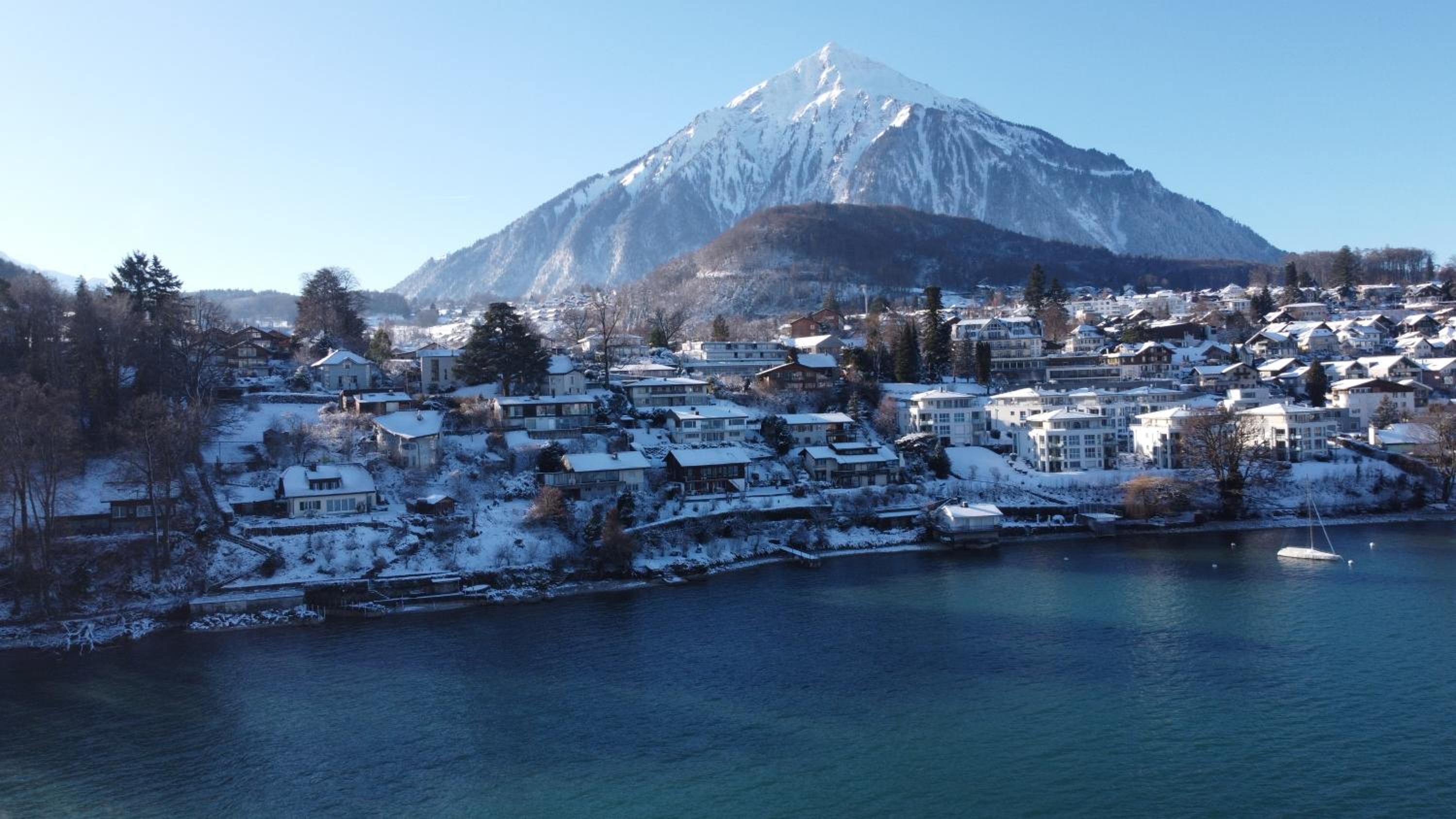 Wohnung mit grossartiger Seesicht und Balkon
