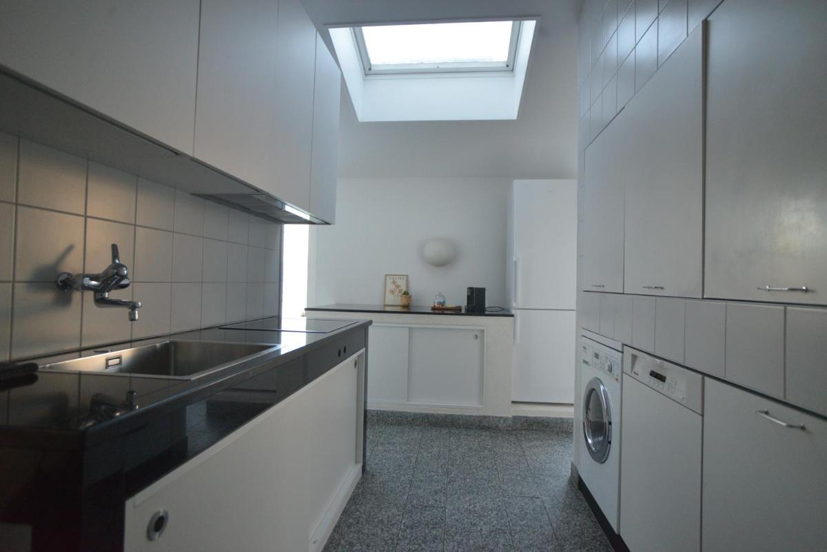 Wohnung mit grossartiger Seesicht und Balkon