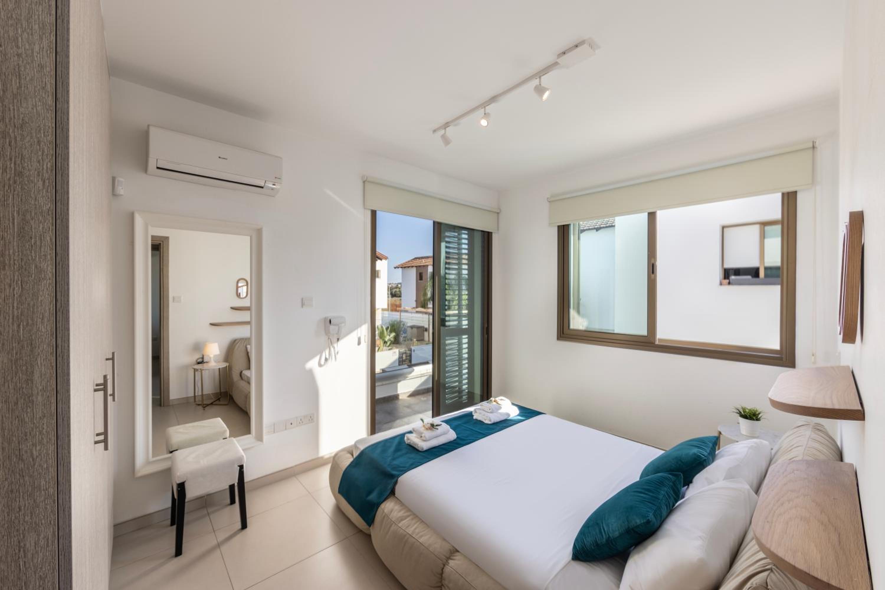 Accomoteleia Blue Villa