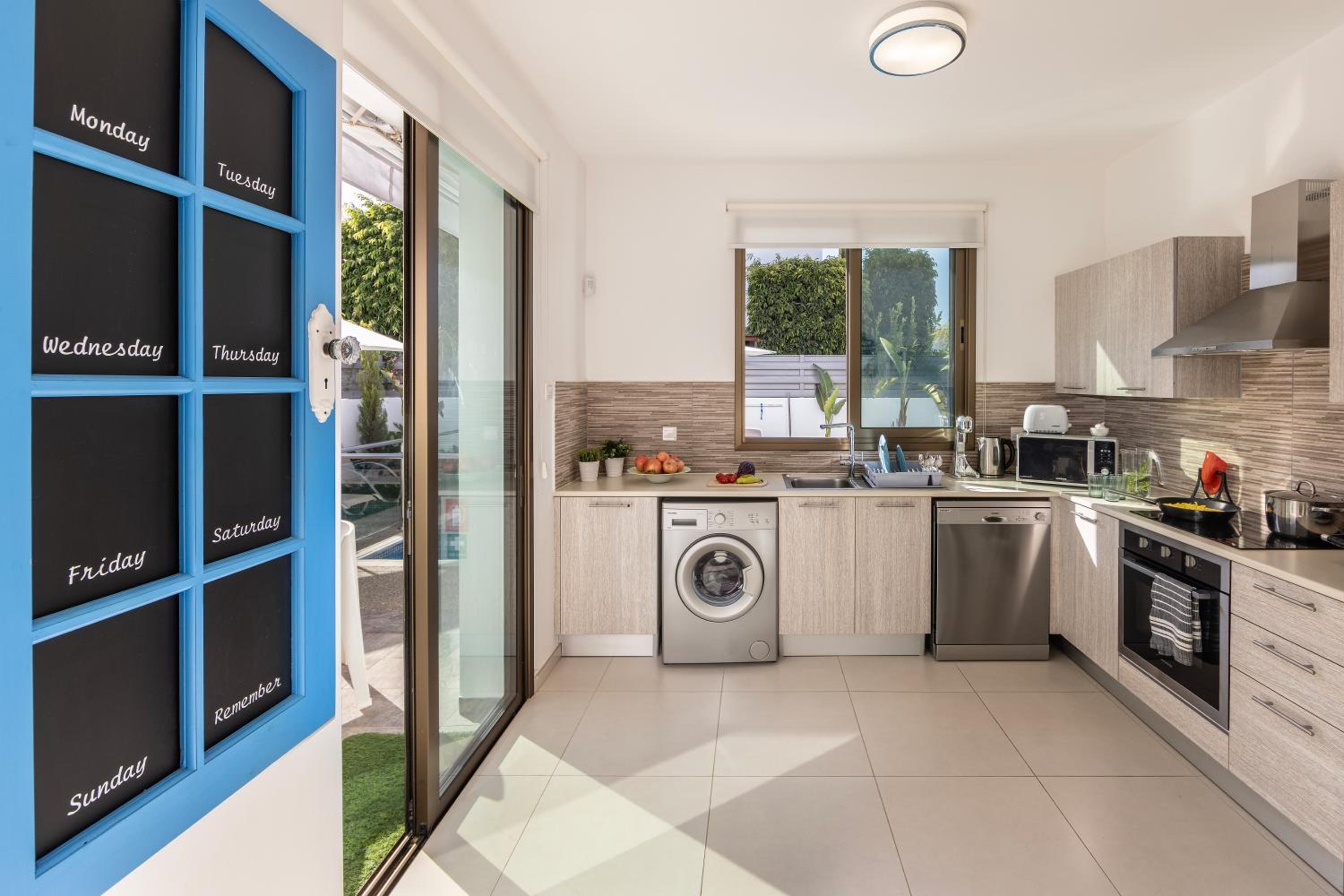 Accomoteleia Blue Villa