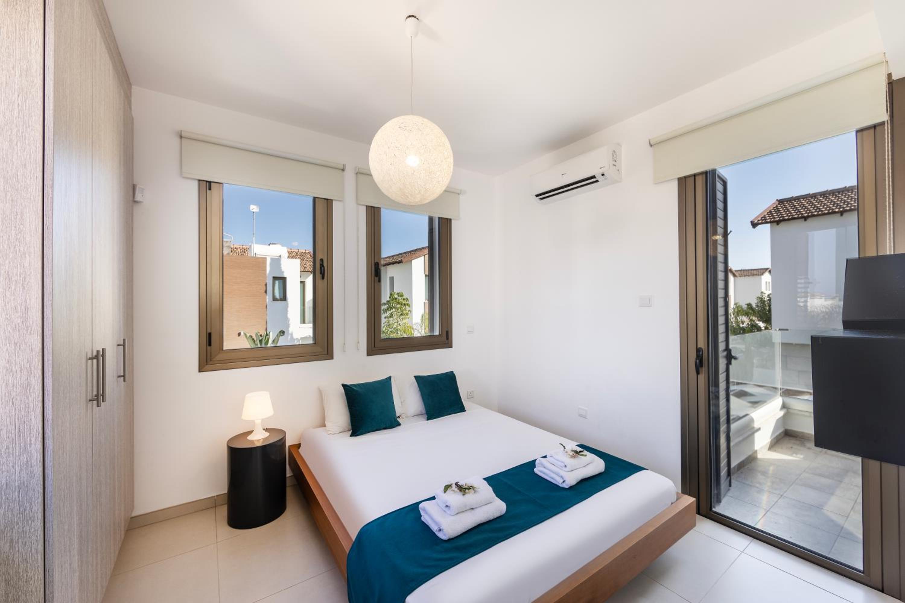 Accomoteleia Blue Villa
