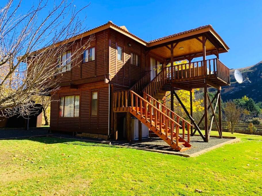 Nougat Cabin view 2