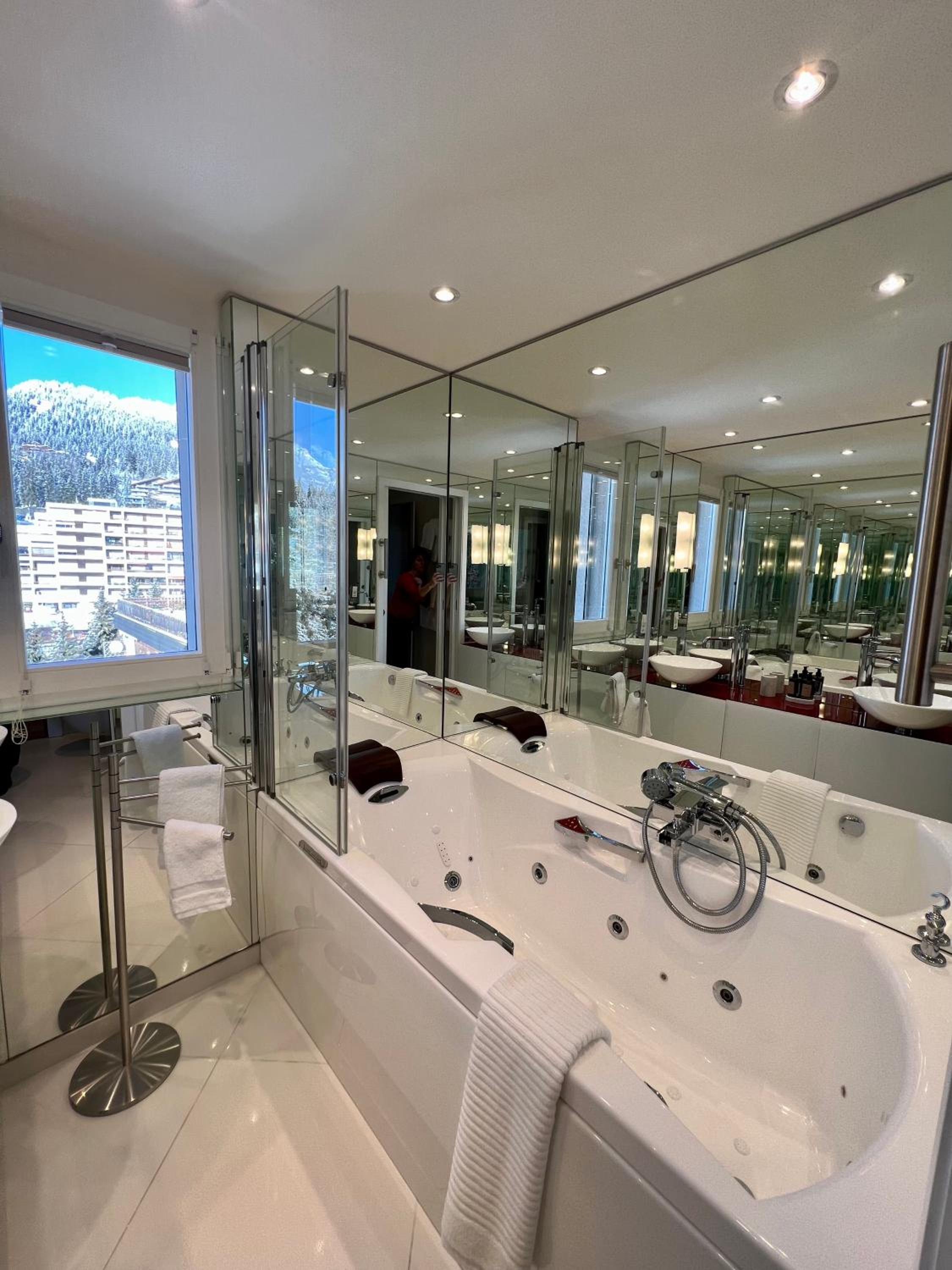 Exclusive Comfy Apartment in Central Crans-Montana