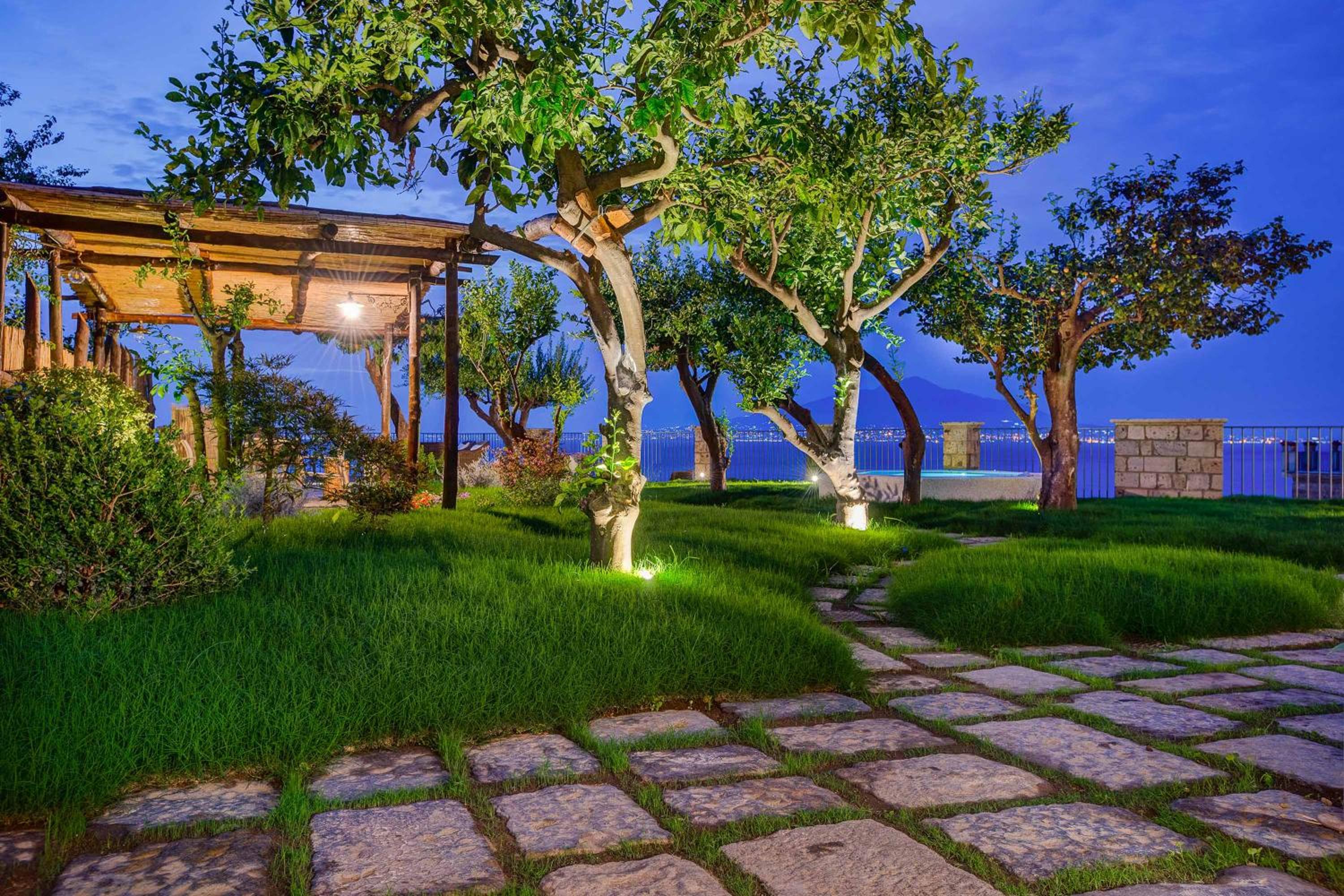 Cliffside Manor