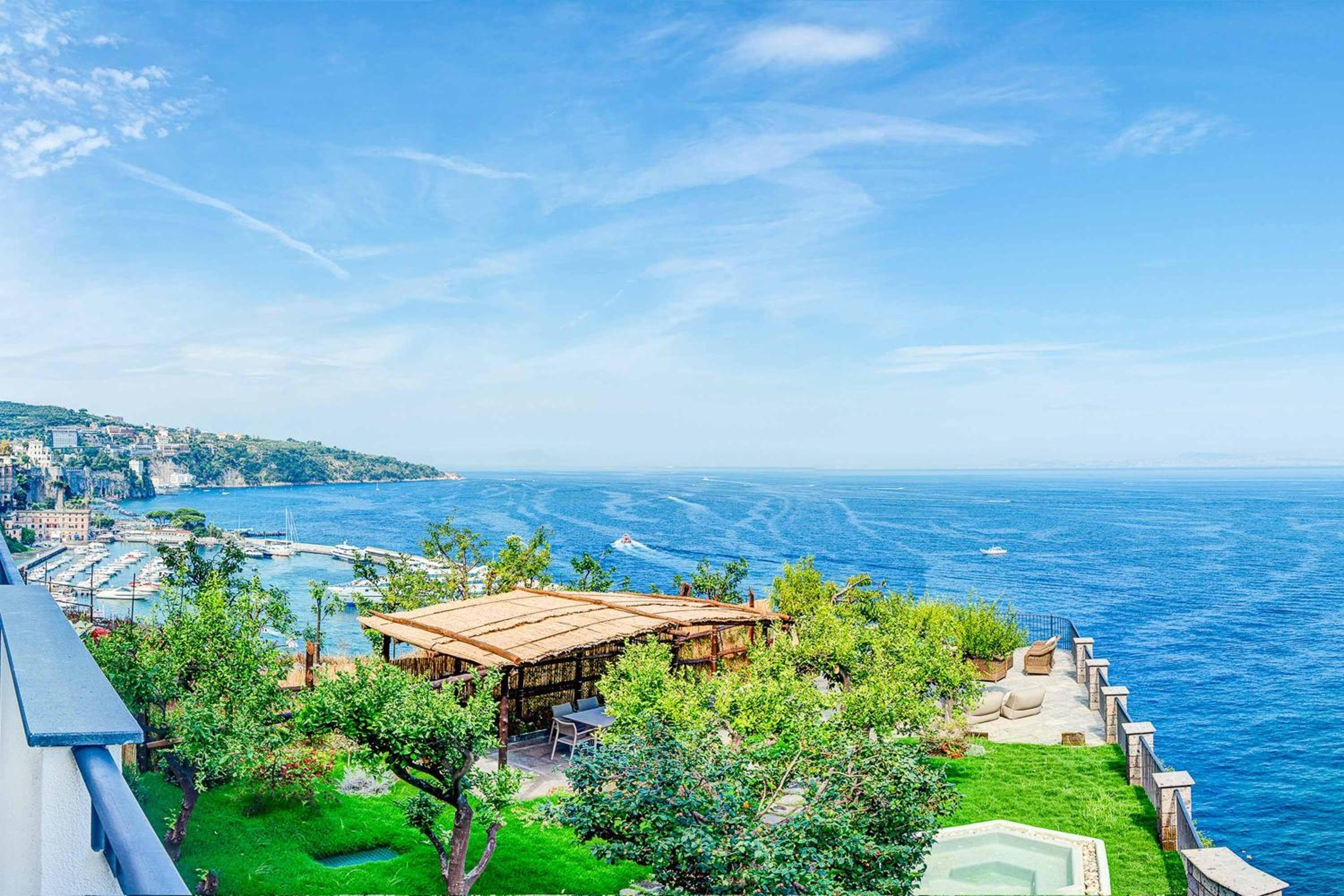 Cliffside Manor