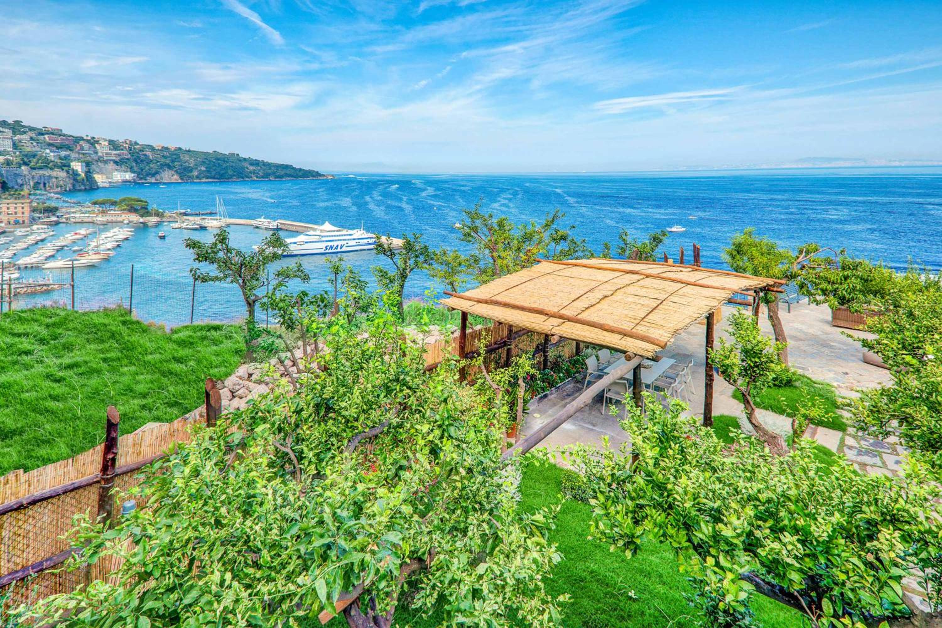 Cliffside Manor