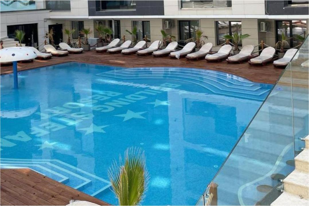 Golden VIP Studio Side Sea View Resort