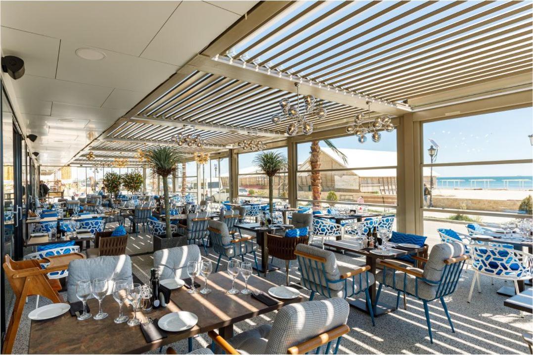 Golden VIP Studio Side Sea View Resort