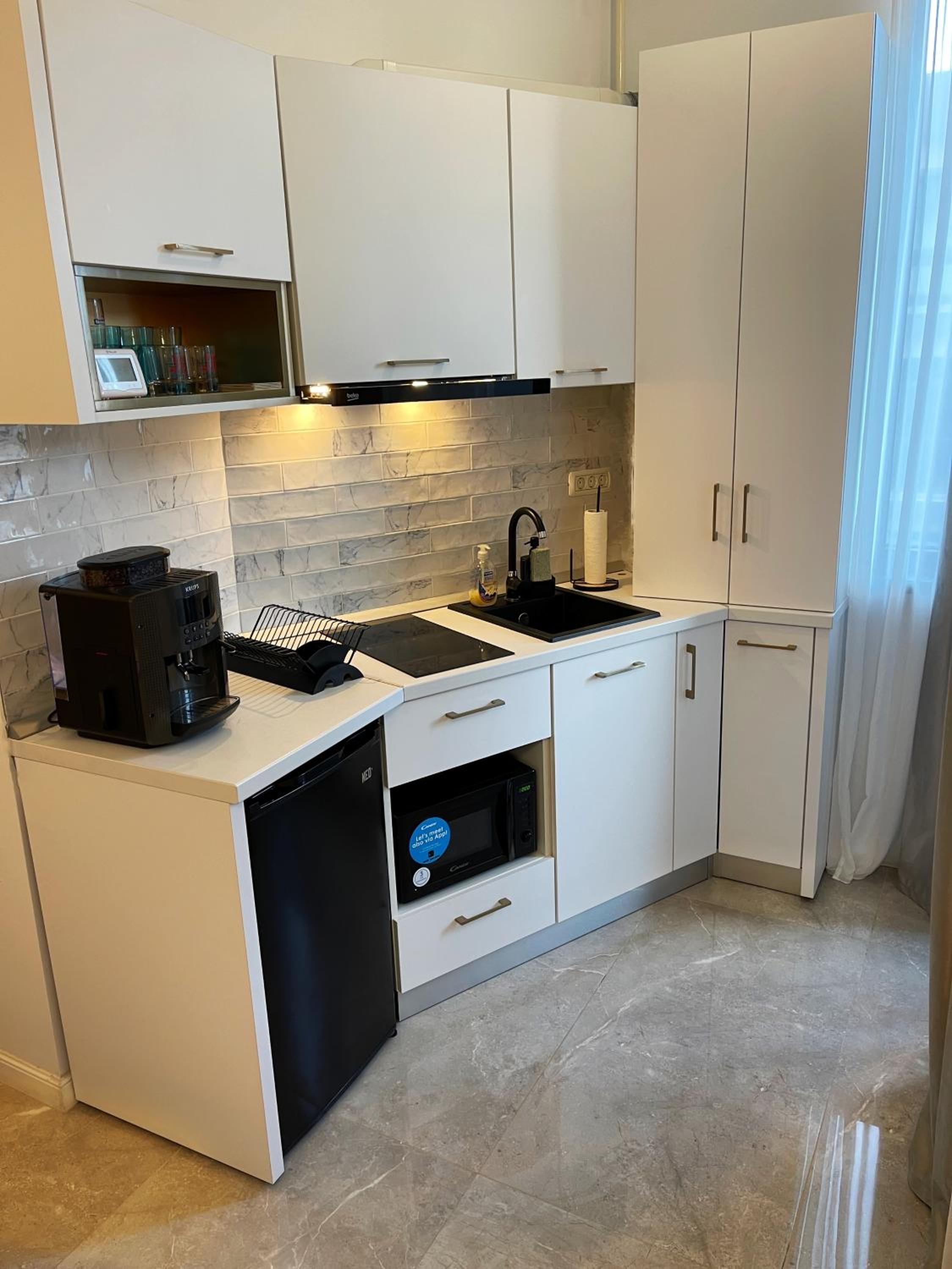 Golden VIP Studio Side Sea View Resort