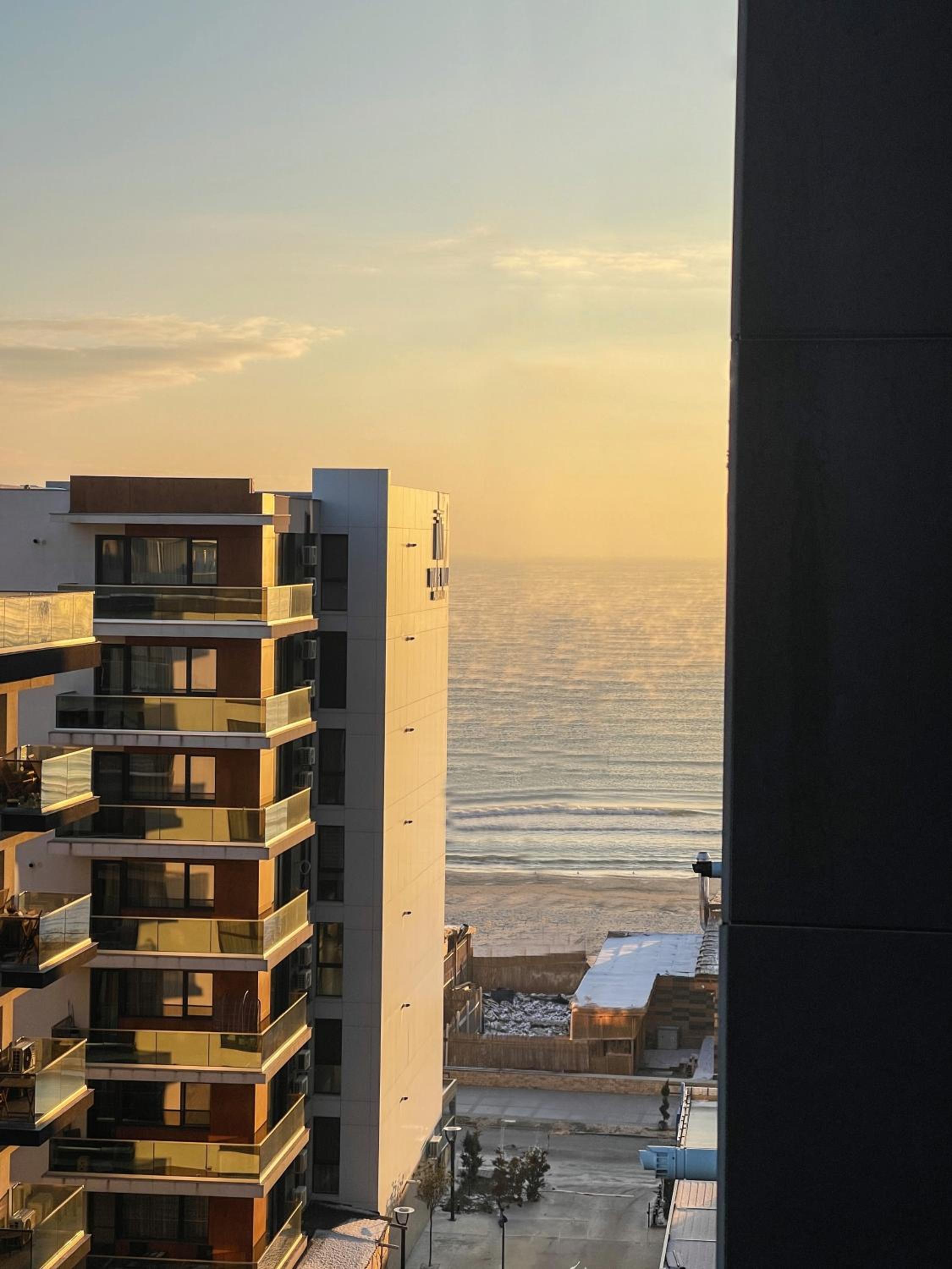 Golden VIP Studio Side Sea View Resort