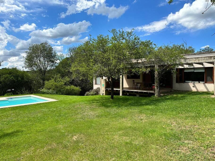Hermosa Casa de campo con pileta