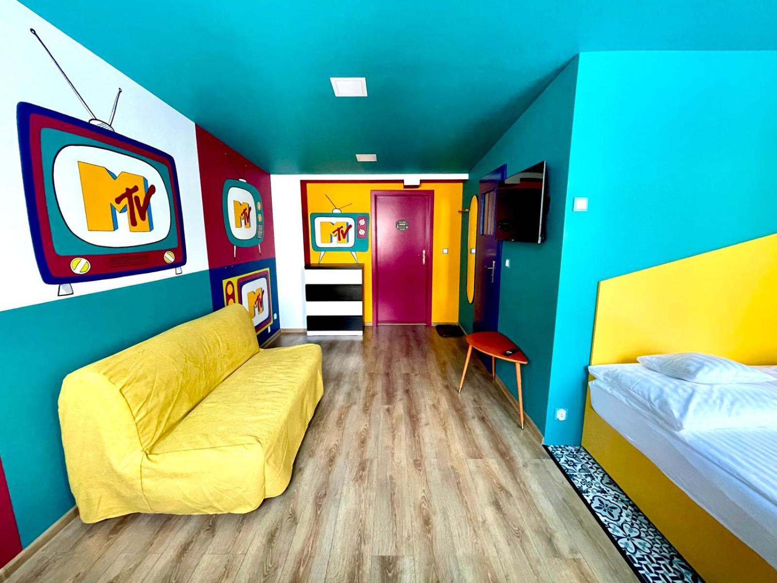 hotel room