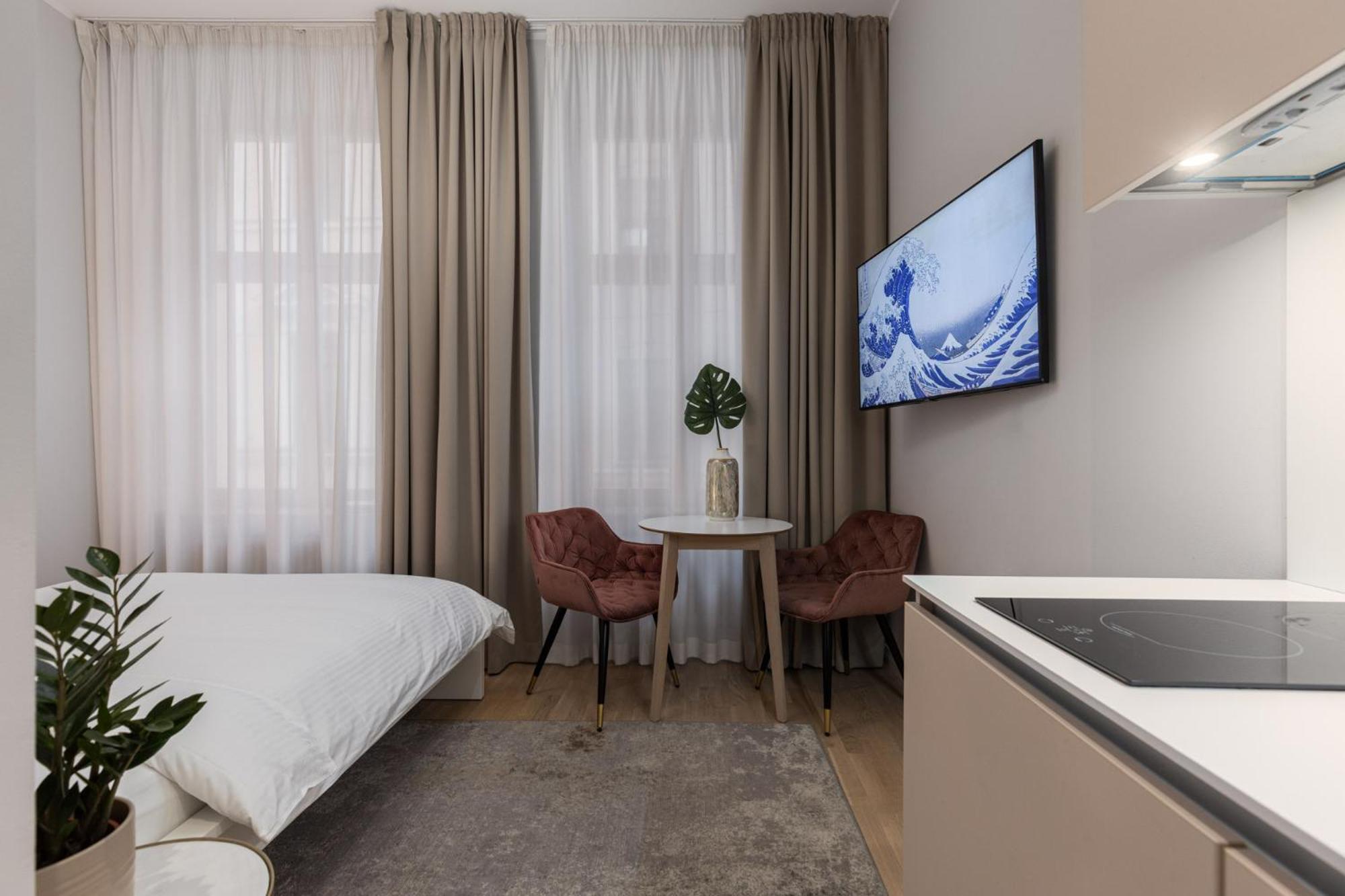 S6 Old Town Apartments