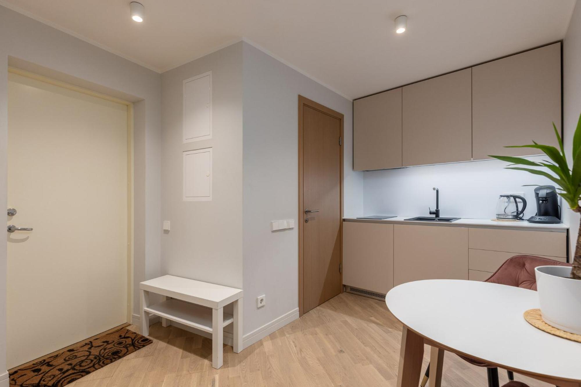 S6 Old Town Apartments