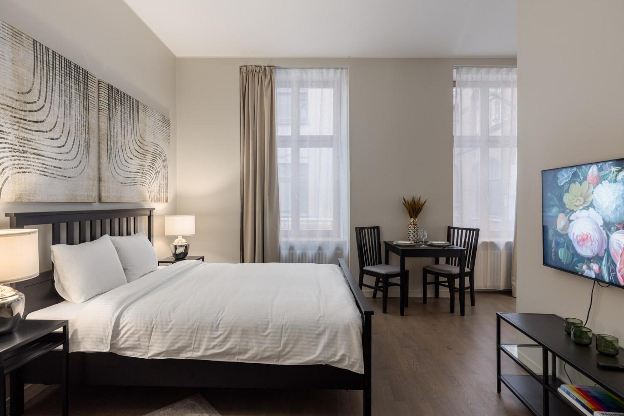 S6 Old Town Apartments