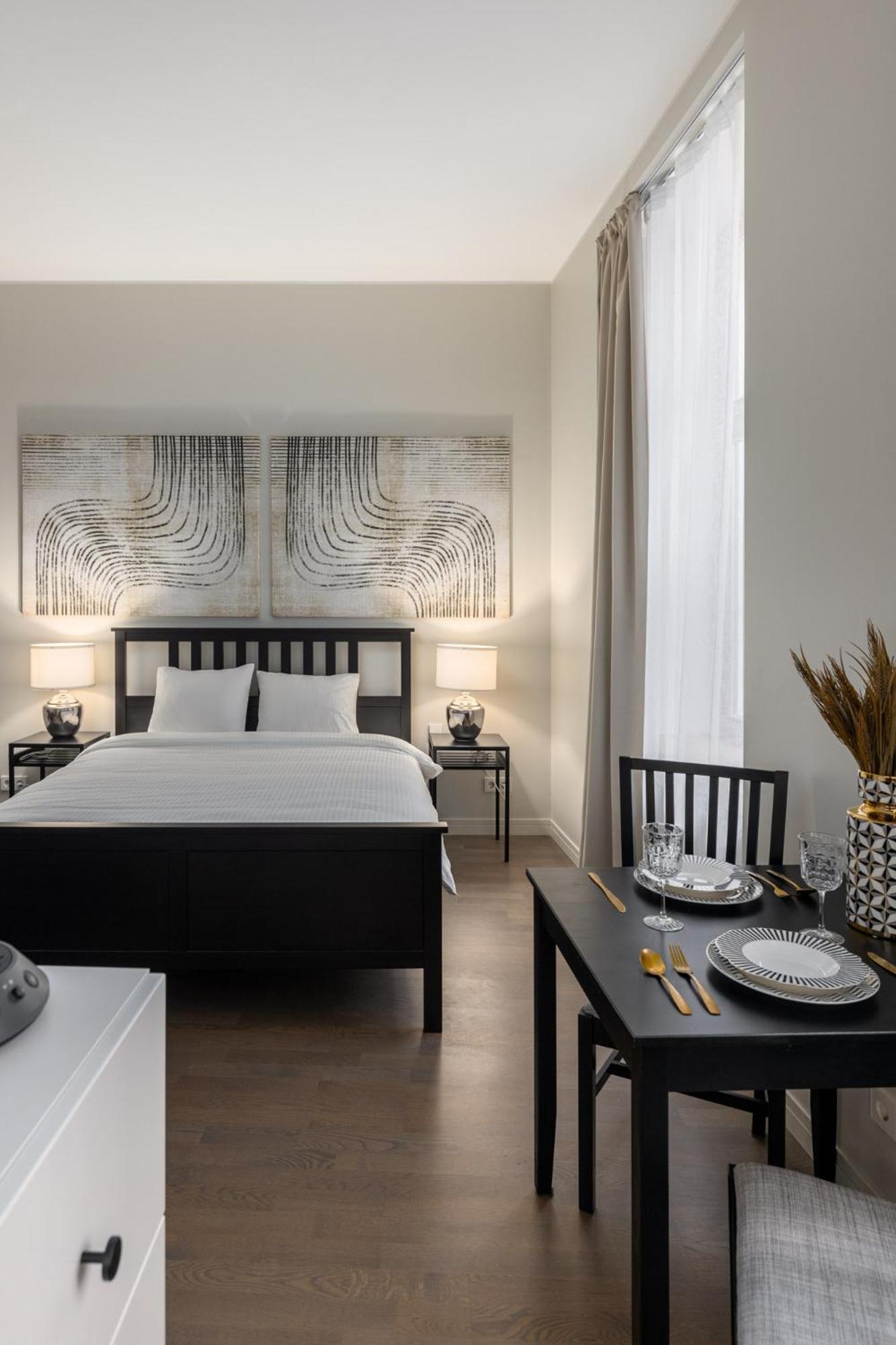 S6 Old Town Apartments