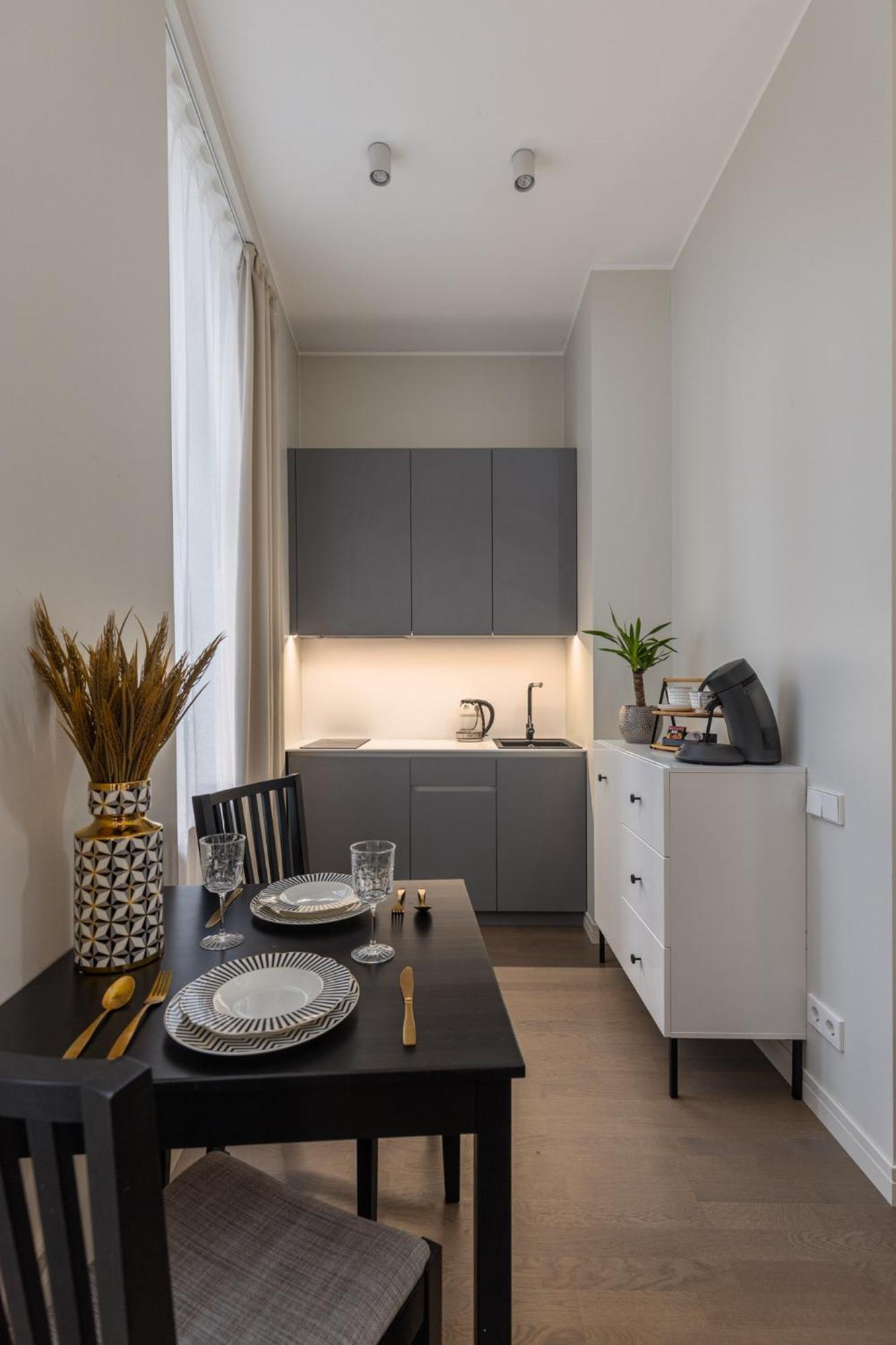 S6 Old Town Apartments
