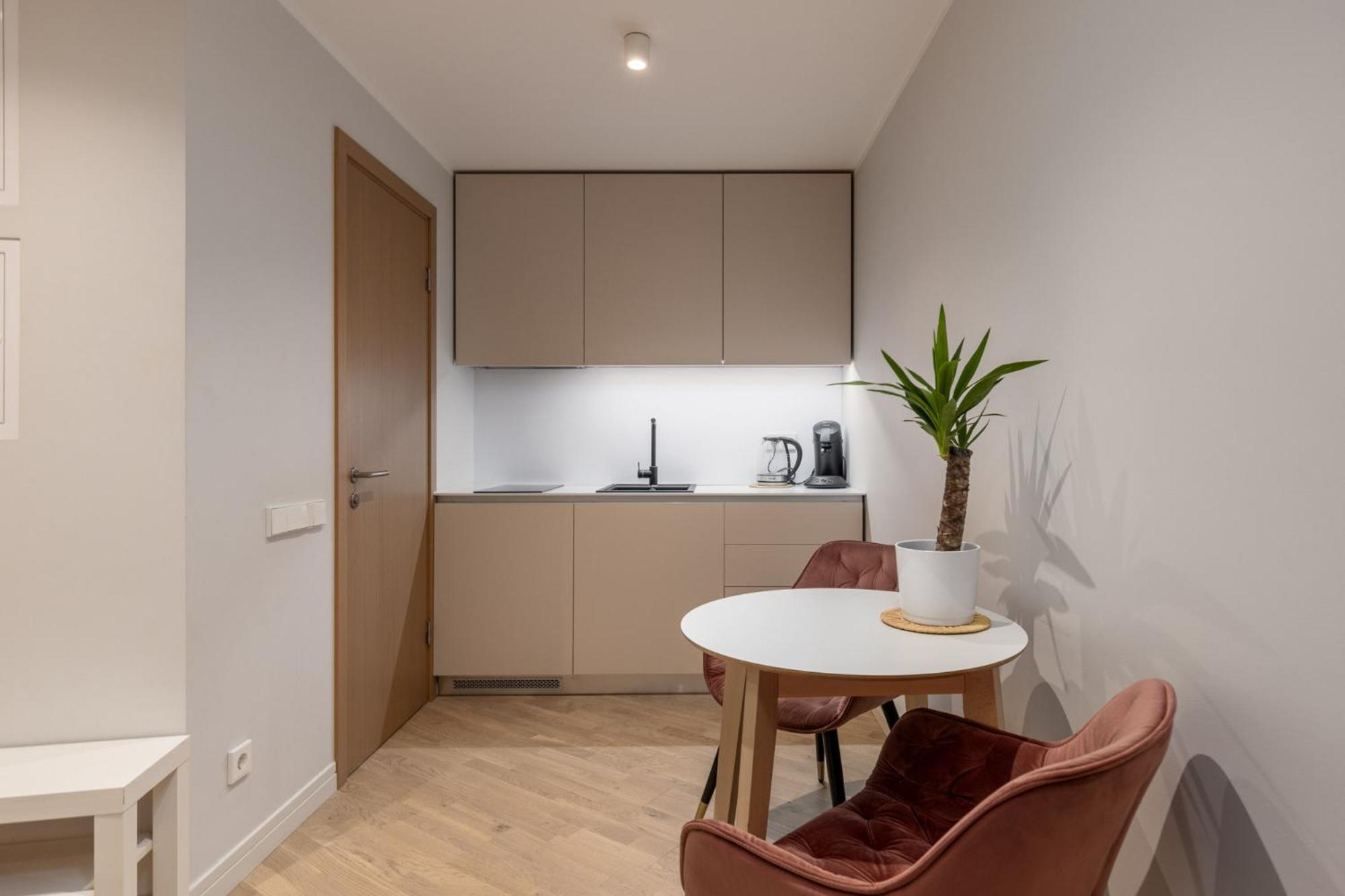 S6 Old Town Apartments