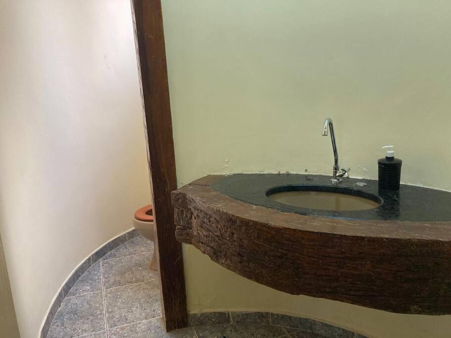 Solar dos Costais: casa com 4 suítes climatizadas