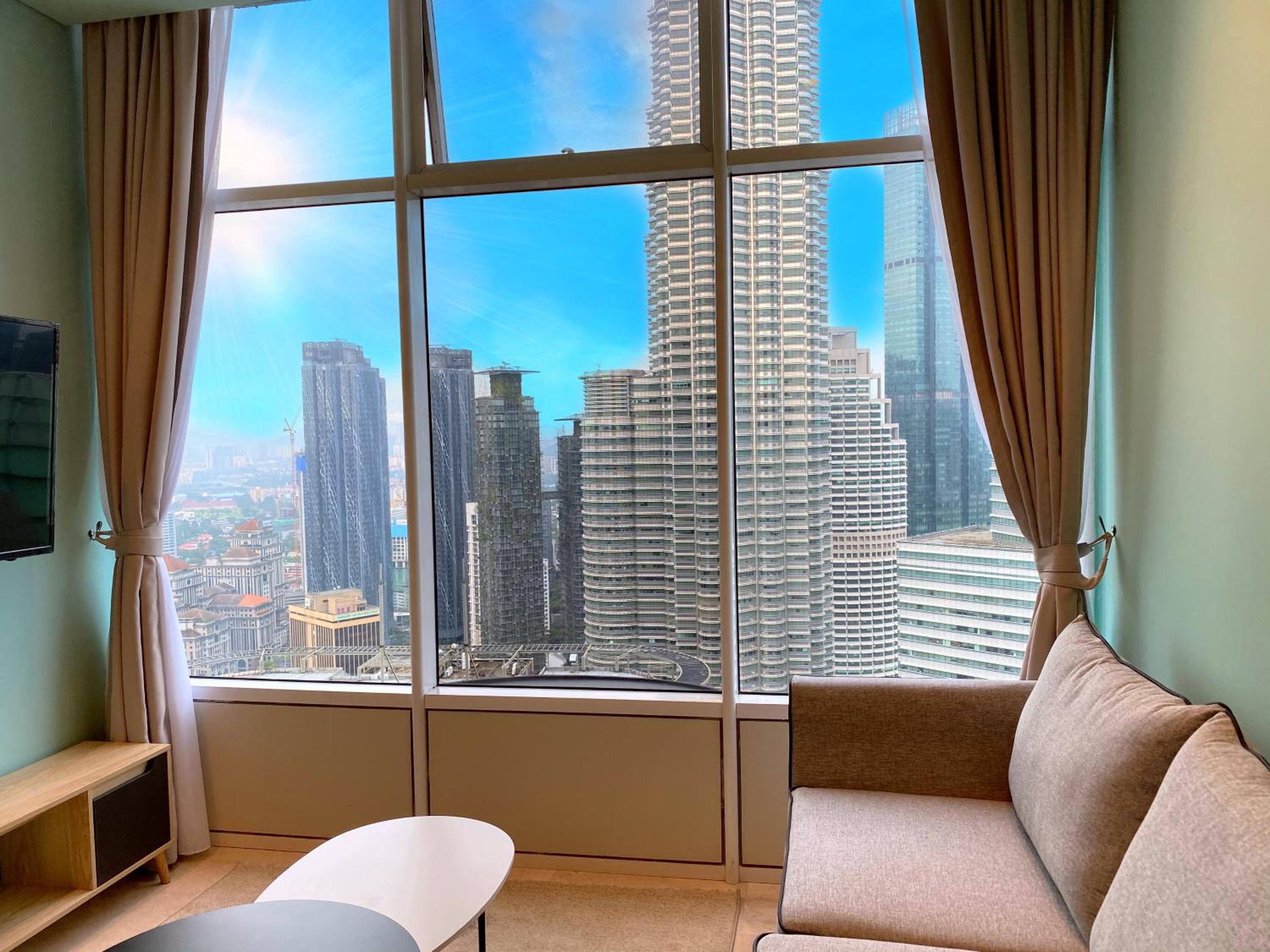 Sky Suites KLCC By Home Stay