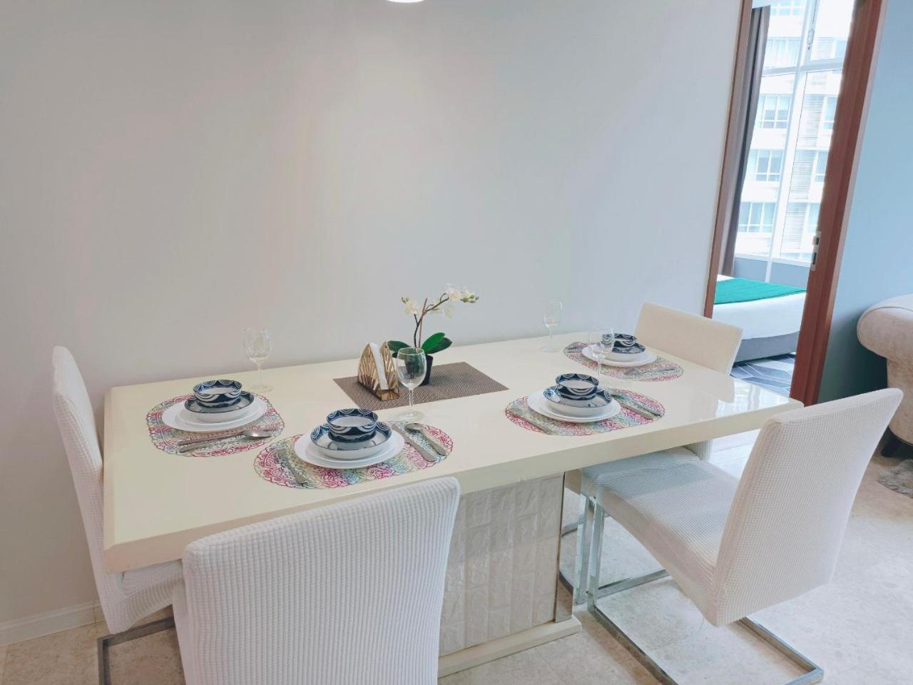 Sky Suites KLCC By Home Stay